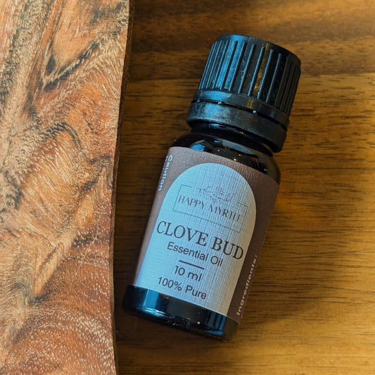 Clove bud essential oil
