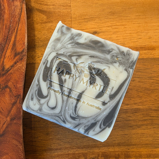 Minty dusk essential oil soap pic2